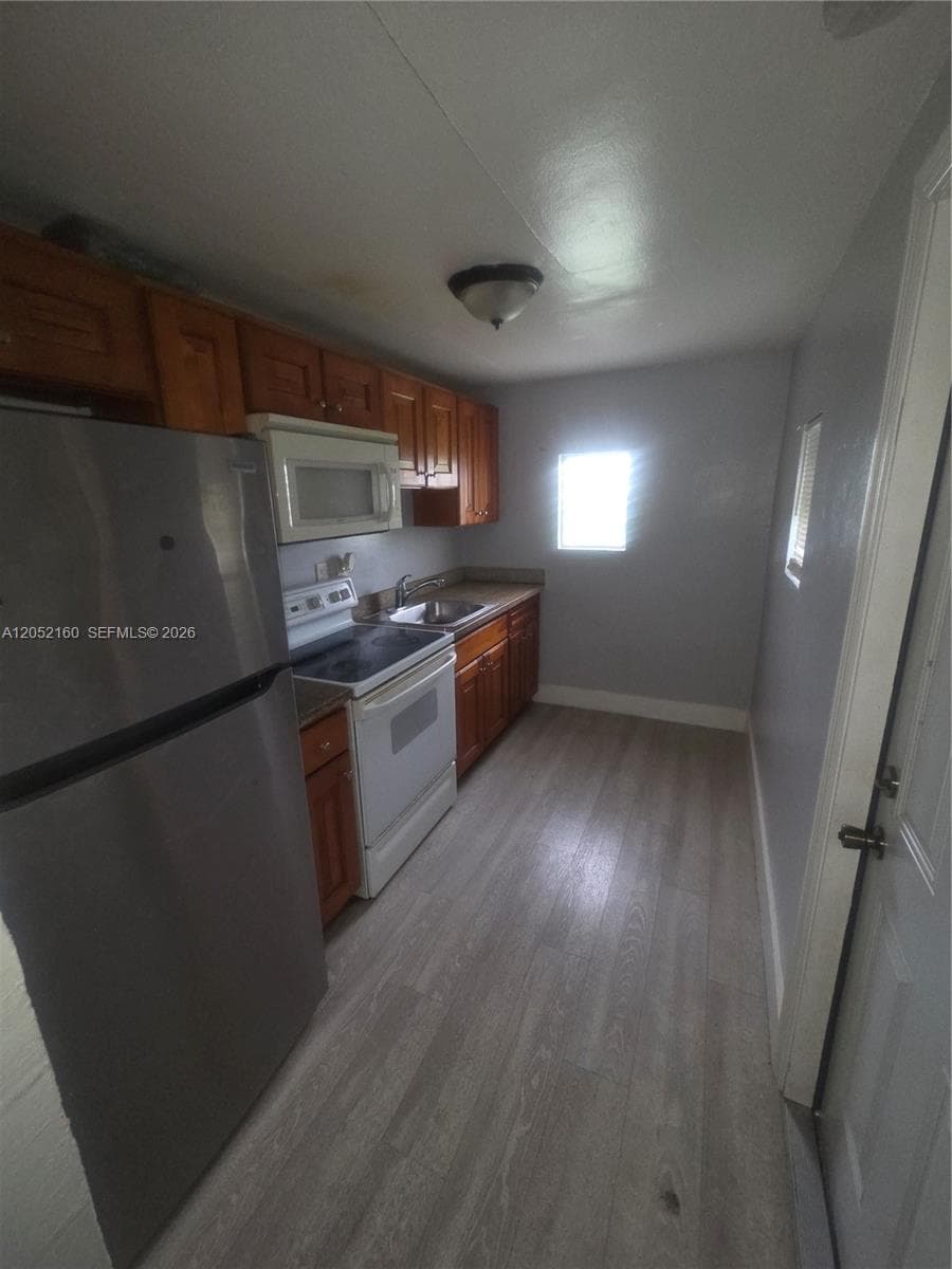 4017 SW 24th St # 4, West Park, FL 33023 — zdjęcie 5