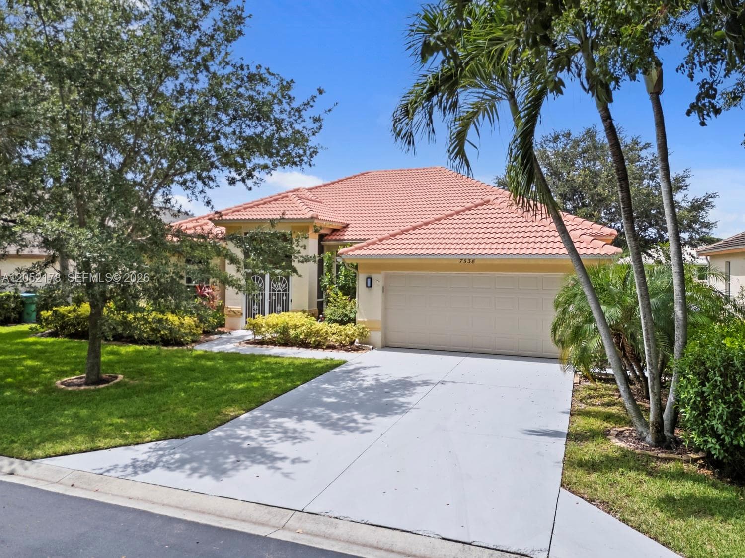 7538 Citrus Hill Ln, Naples, FL 34109 — zdjęcie 2