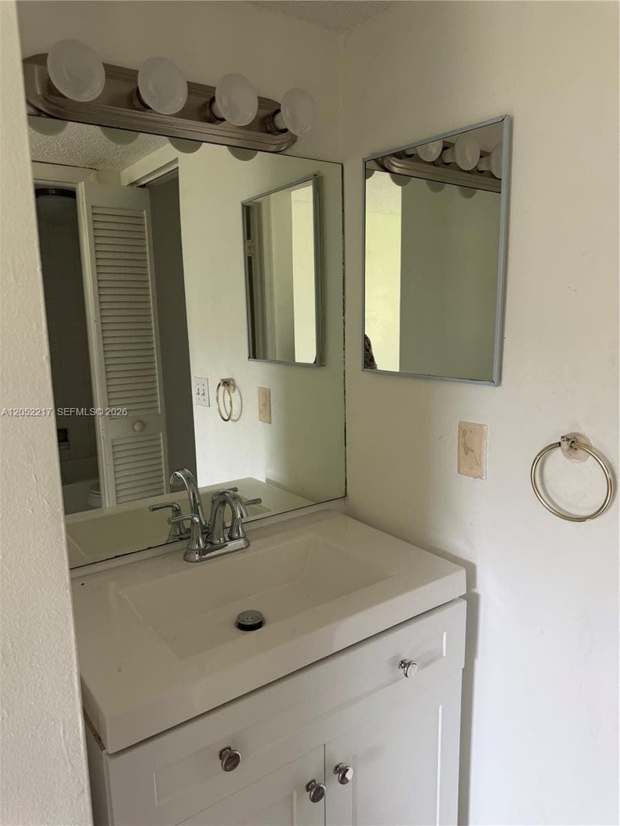 2451 NW 56th Ave # 1-205, Lauderhill, FL 33313 — zdjęcie 3