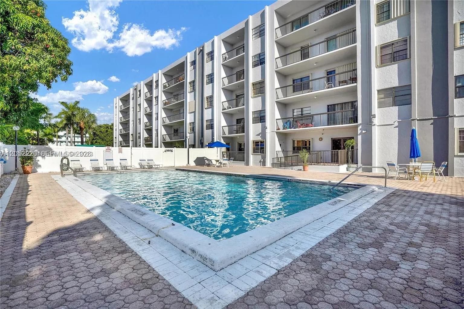 1301 NE 7th # 405, Hallandale Beach, FL 33009 — zdjęcie 5