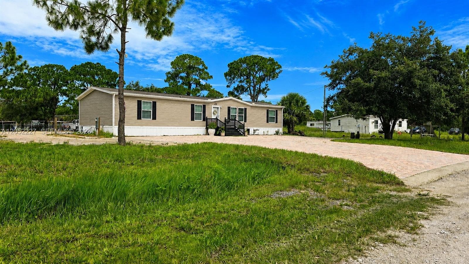 220 S Kennel ST, Clewiston, FL 33440
