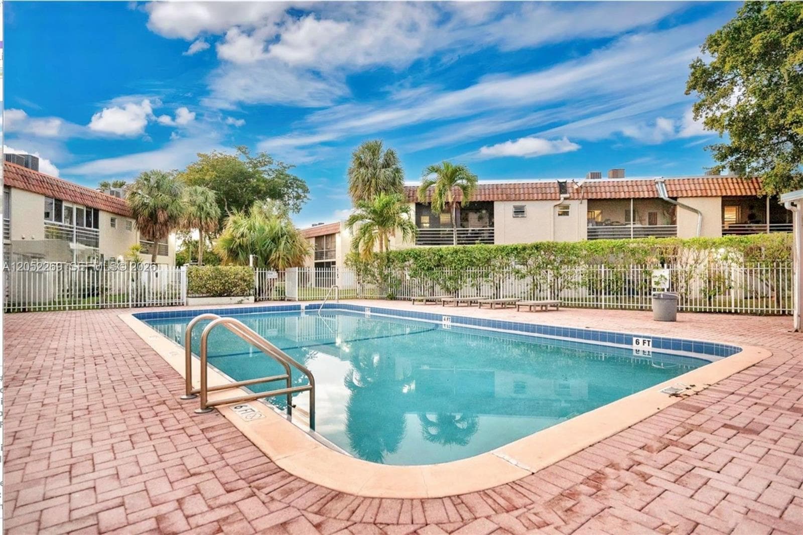3777 NW 78th Ave # 10B, Davie, FL 33024 — zdjęcie 2