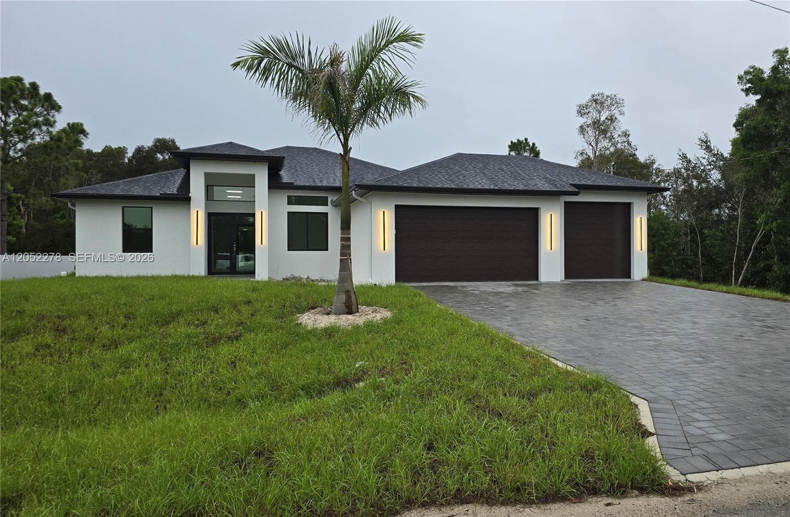 728 N LaPlata Ave, Lehigh Acres, FL 33974 — zdjęcie 2