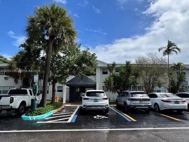 7925 West Dr # 12, North Bay Village, FL 33141