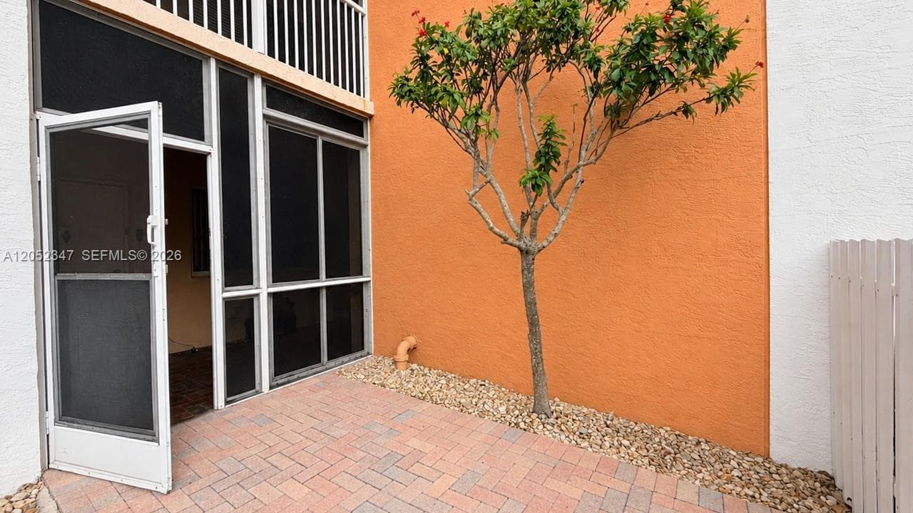 7735 Yardley Dr # 101, Tamarac, FL 33321 — zdjęcie 4