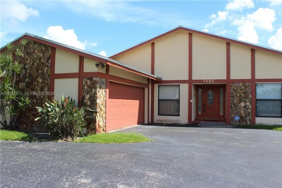 7480 NW 37th Ct, Lauderhill, FL 33319 — zdjęcie 2