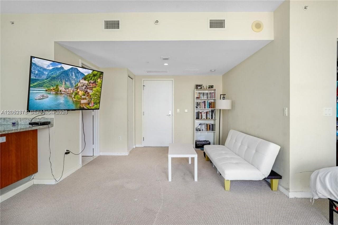 185 SW 7th St # 3100, Miami, FL 33130 — zdjęcie 4