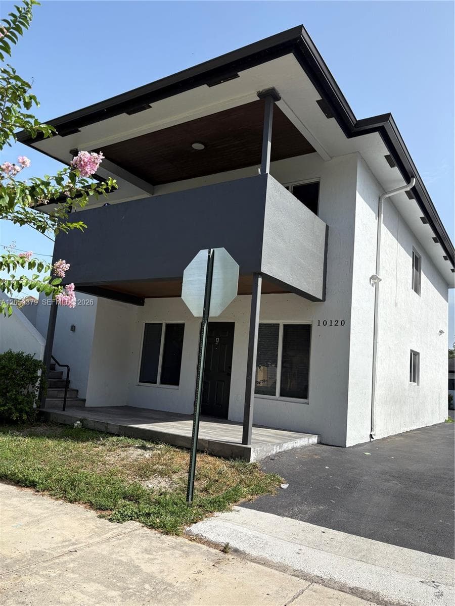 10120 W Fern St, Miami, FL 33157 — zdjęcie 2