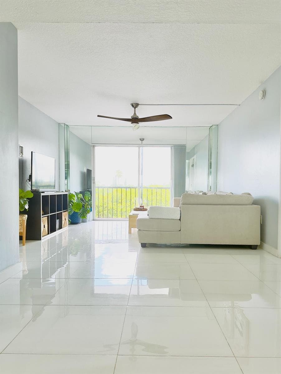 4164 Inverrary Drive # 404, Lauderhill, FL 33319 — zdjęcie 2