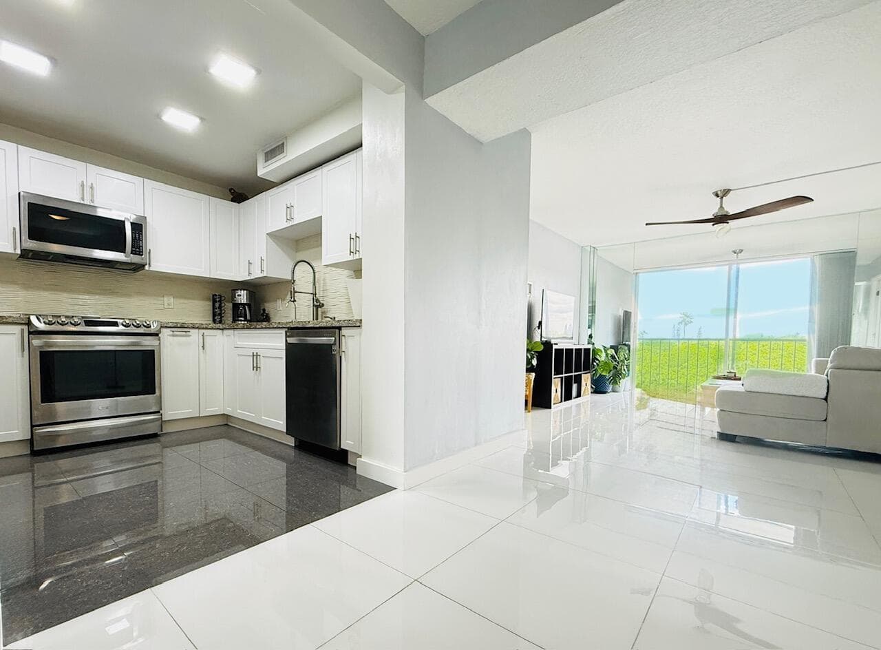 4164 Inverrary Drive # 404, Lauderhill, FL 33319