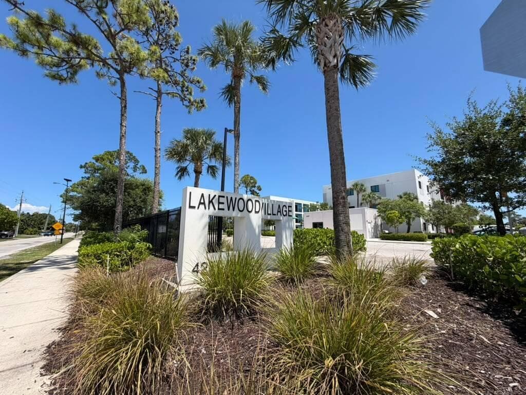 4290 Lakewood Road # 204, Lake Worth, FL 33461 — zdjęcie 4