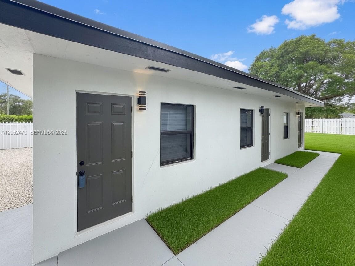 5312 NW 24th Ct, Miami, FL 33142 — zdjęcie 3