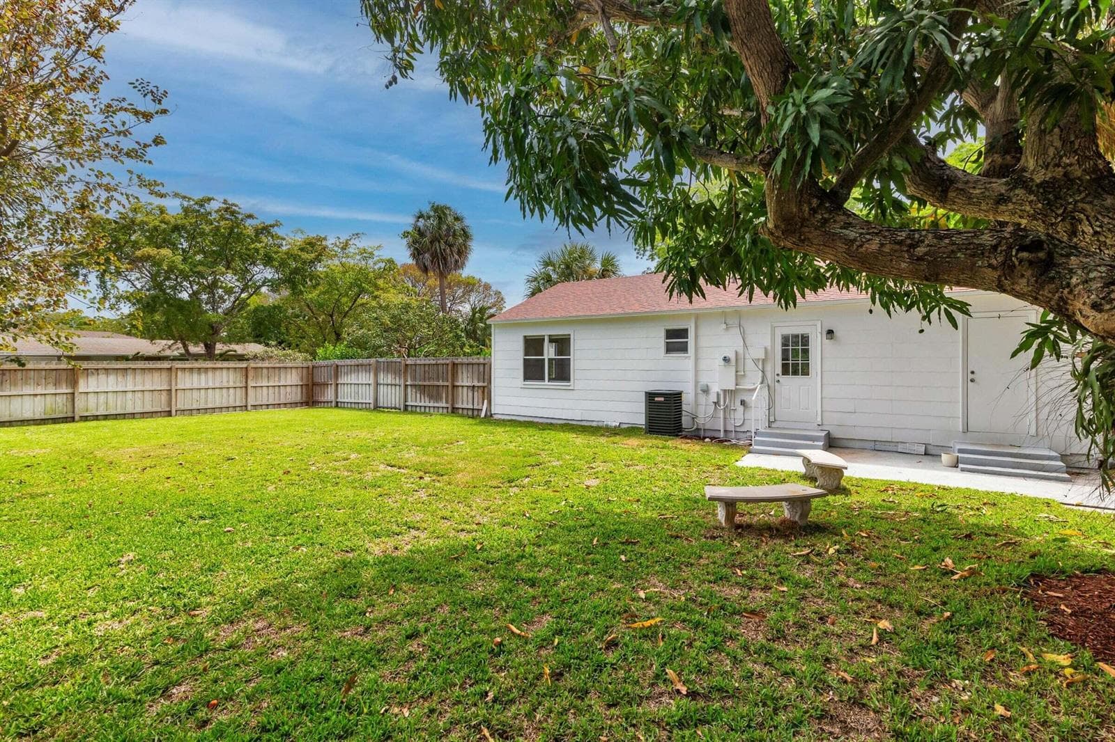 6312 GARDEN Avenue, West Palm Beach, FL 33405
