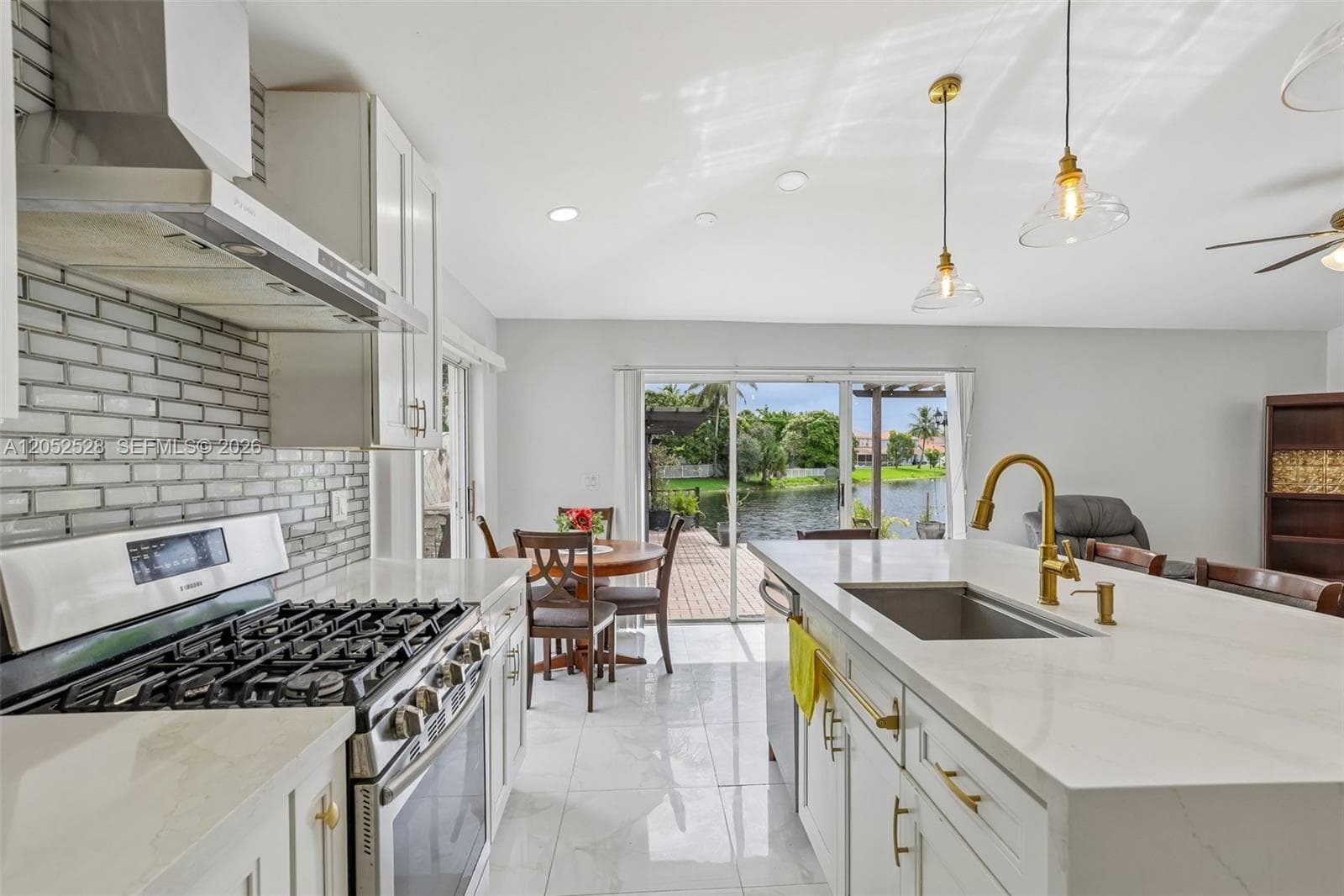 13412 NW 6th Dr, Plantation, FL 33325 — zdjęcie 2