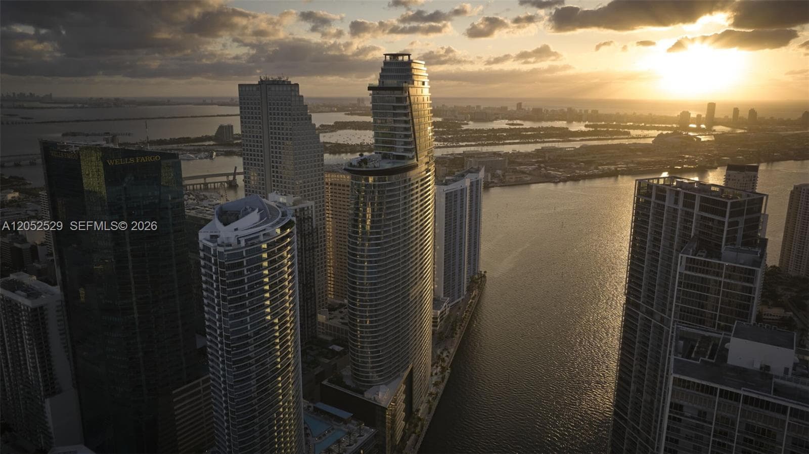 300 Biscayne Boulevard Way # 1705W, Miami, FL 33131 — zdjęcie 2
