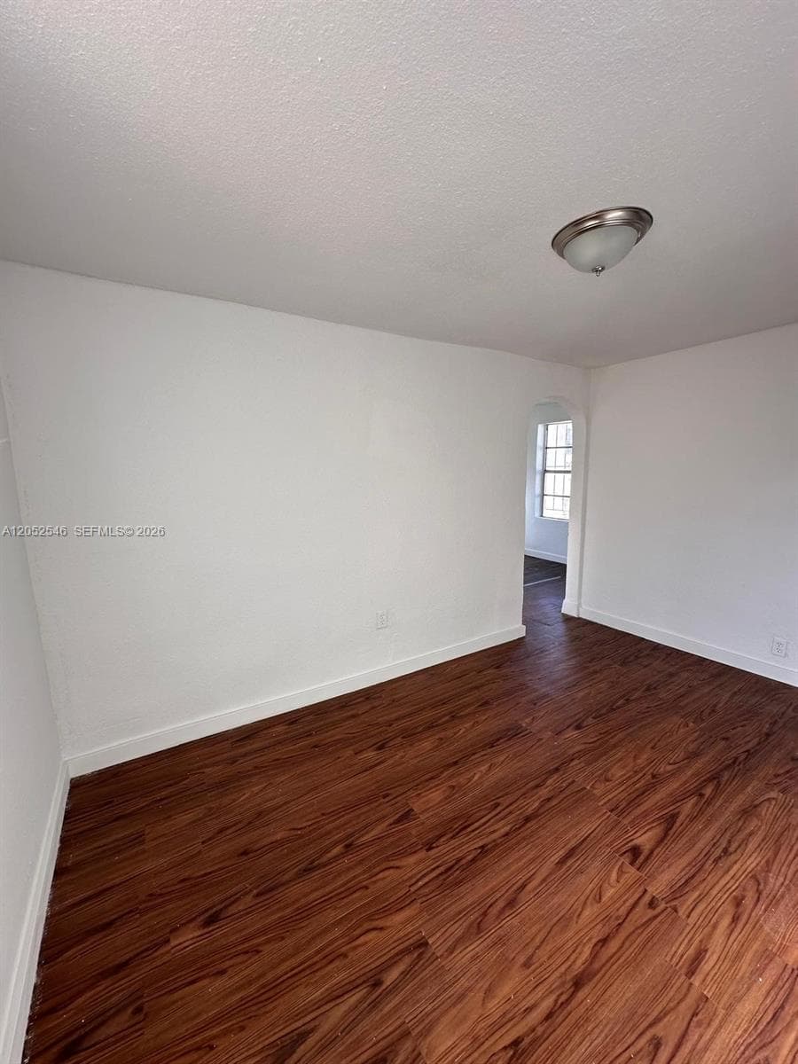 3660 NW 20th Ave # 4, Miami, FL 33142 — zdjęcie 2