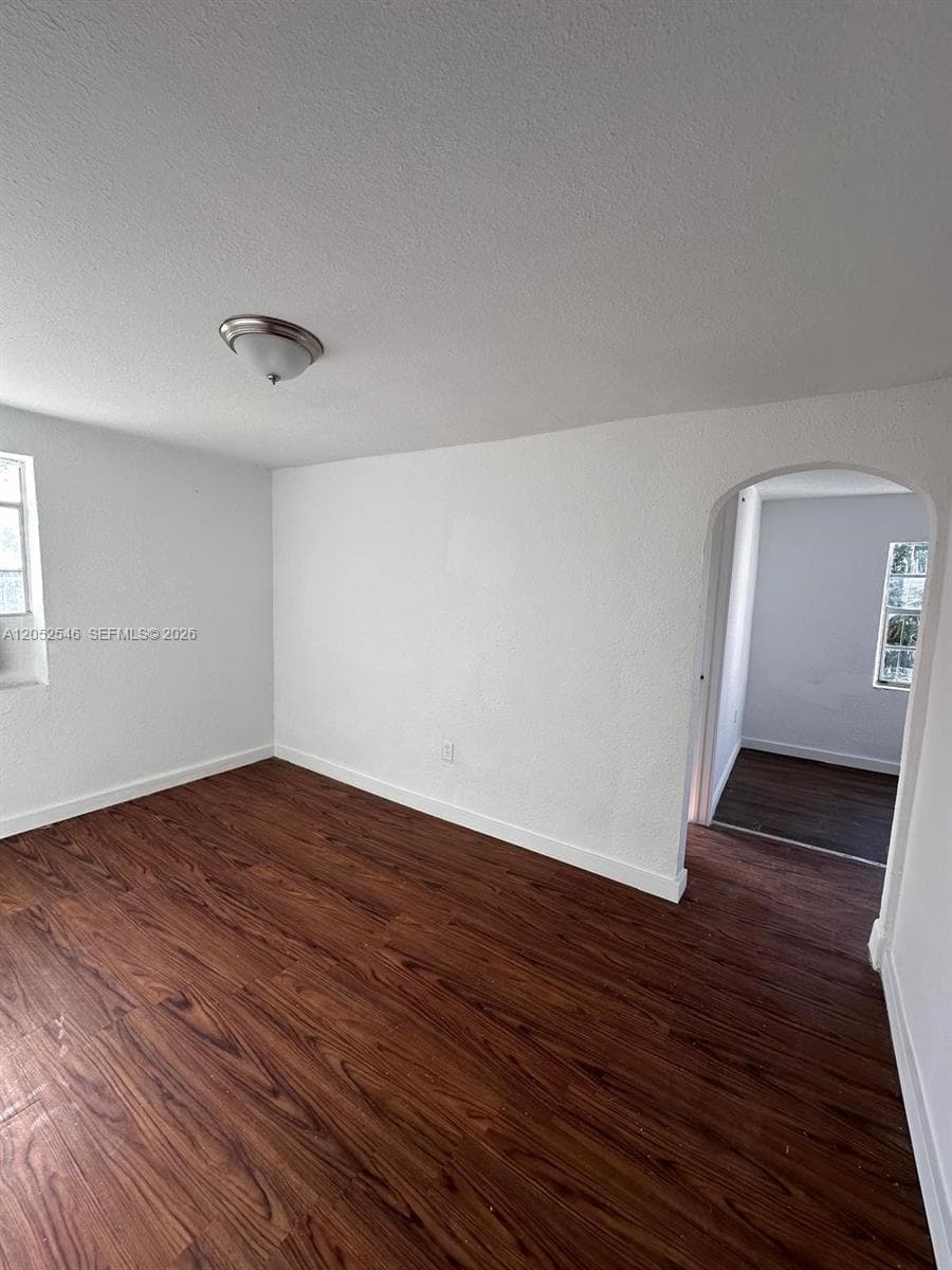 3660 NW 20th Ave # 4, Miami, FL 33142 — zdjęcie 3