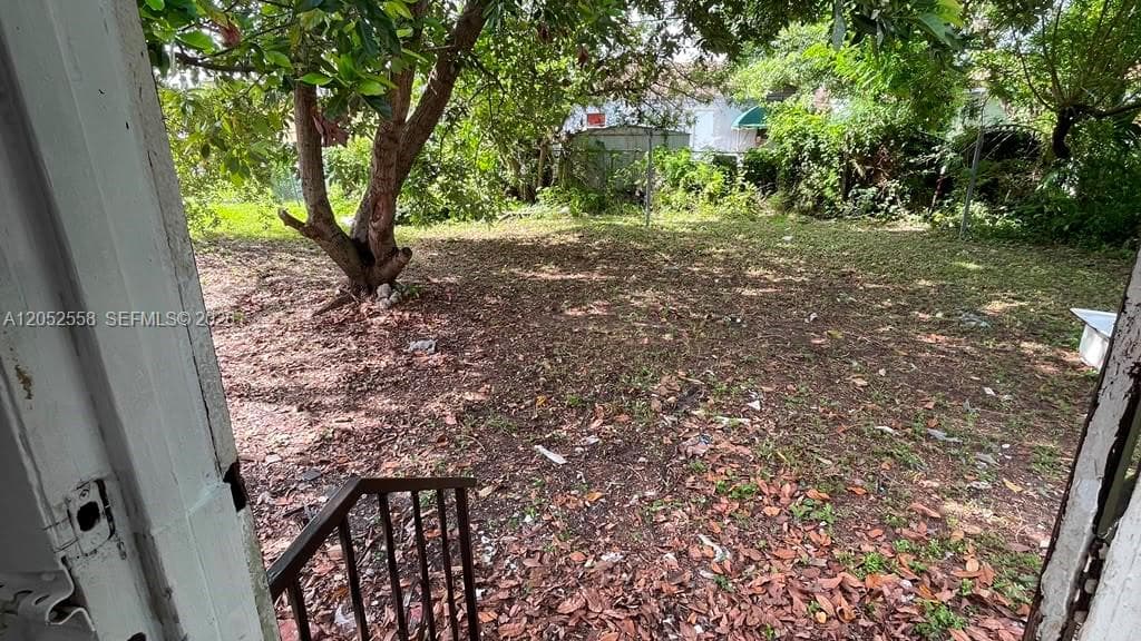 1012 NW 66th St # 0, Miami, FL 33150 — zdjęcie 5