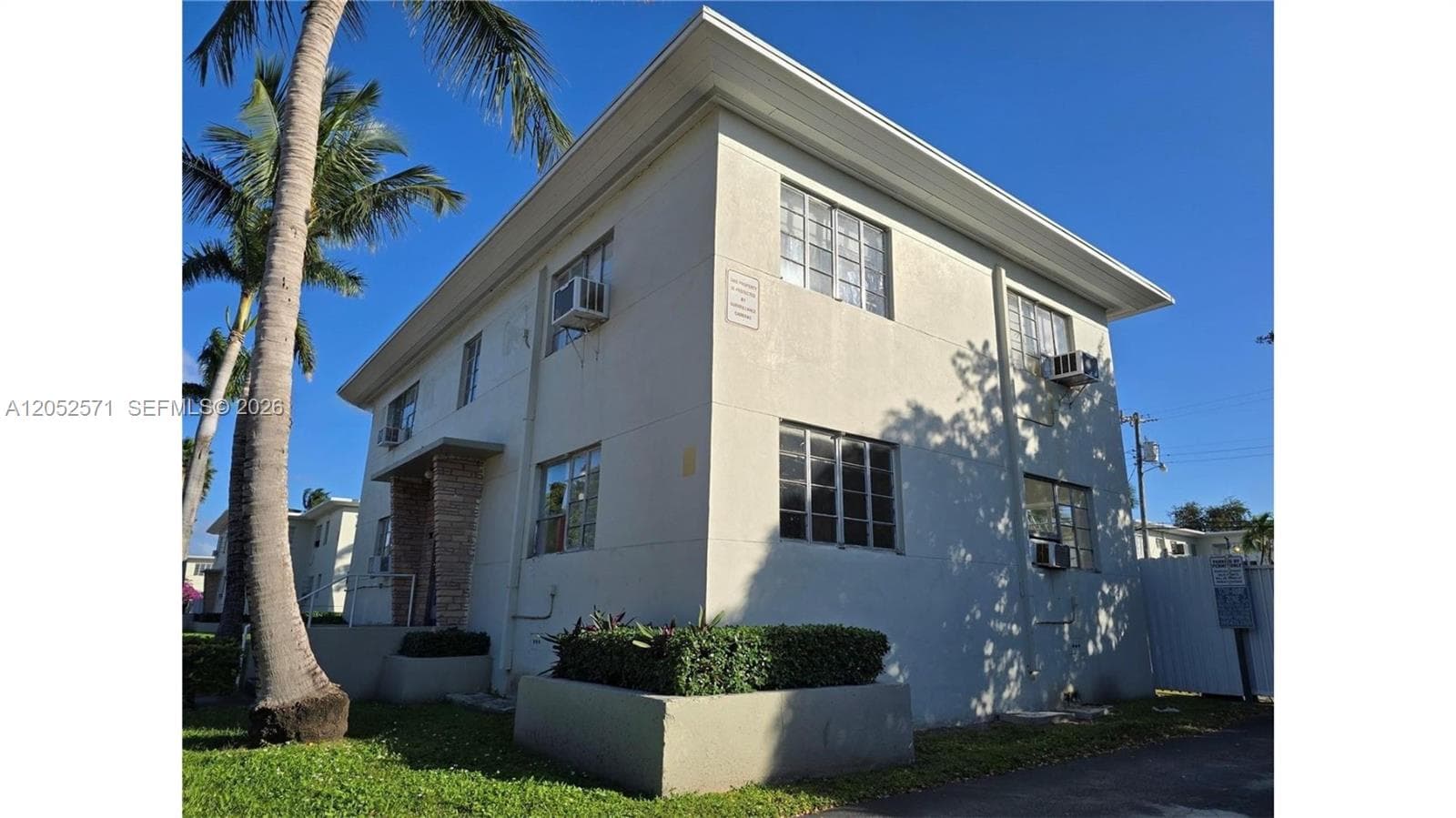 660 84th St # 39, Miami Beach, FL 33141