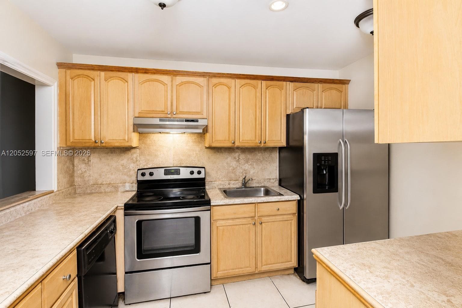 4848 NW 24th Ct # 436, Lauderdale Lakes, FL 33313 — zdjęcie 2