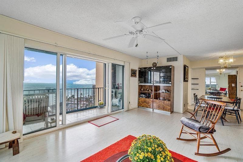 1200 Hibiscus Avenue # 1704, Pompano Beach, FL 33062