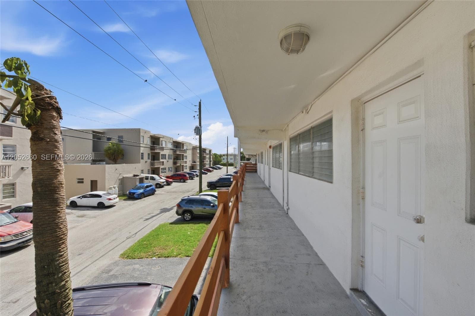 1450 NE 170th St # 209, North Miami Beach, FL 33162 — zdjęcie 2