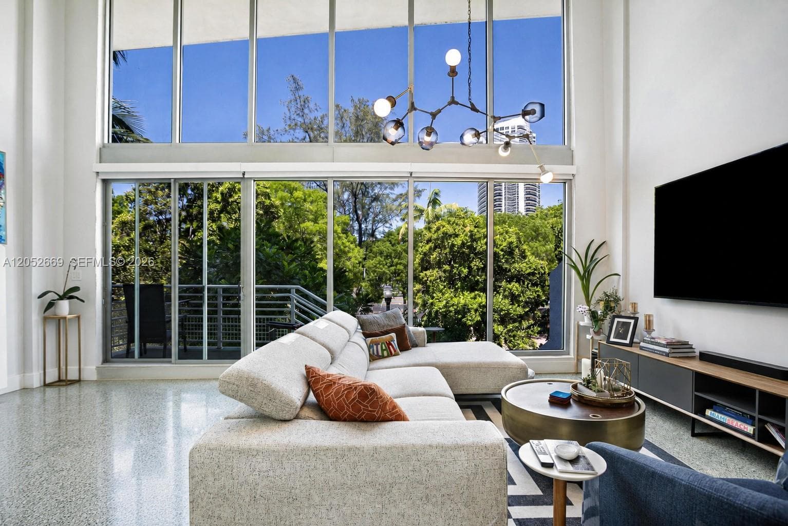245 Michigan Ave # LG-5, Miami Beach, FL 33139
