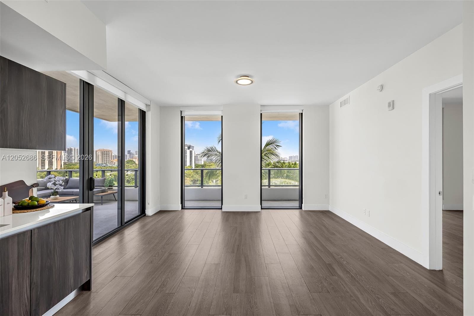 2960 NE 207th St # 811, Aventura, FL 33180 — zdjęcie 5