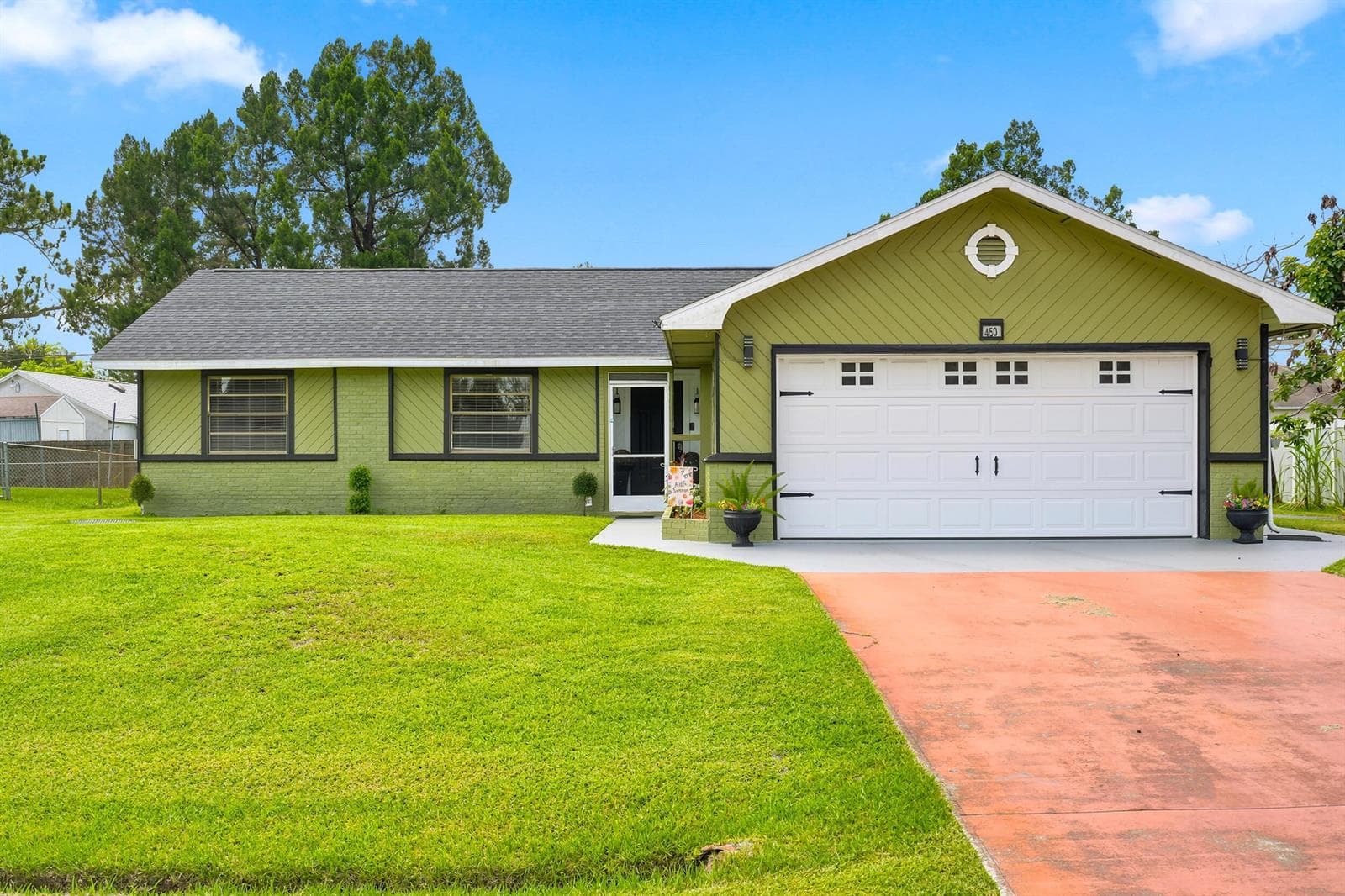 450 SE Thornhill Drive, Port St. Lucie, FL 34983