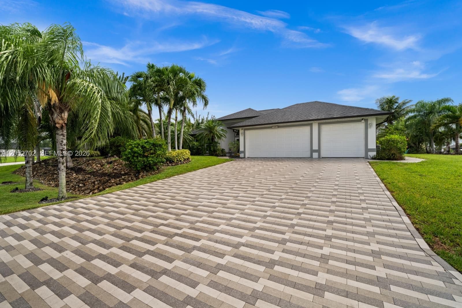 1638 NW 38 TH PL, Cape Coral, FL 33993 — zdjęcie 4