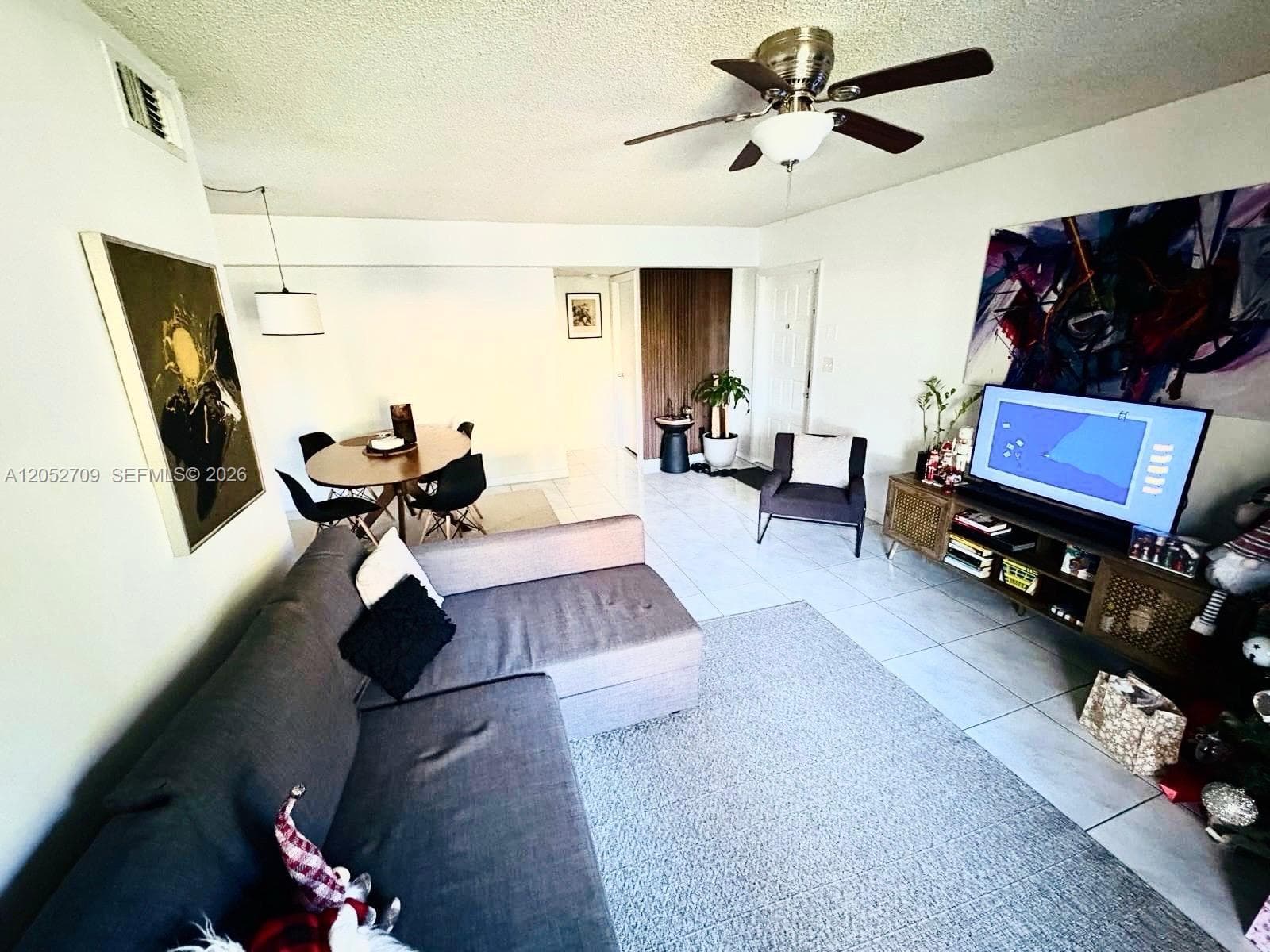 11216 SW 12th St # 104, Pembroke Pines, FL 33025 — zdjęcie 2