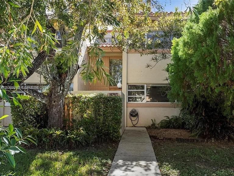 14293 Kendale Lakes Cir # 14293, Miami, FL 33183