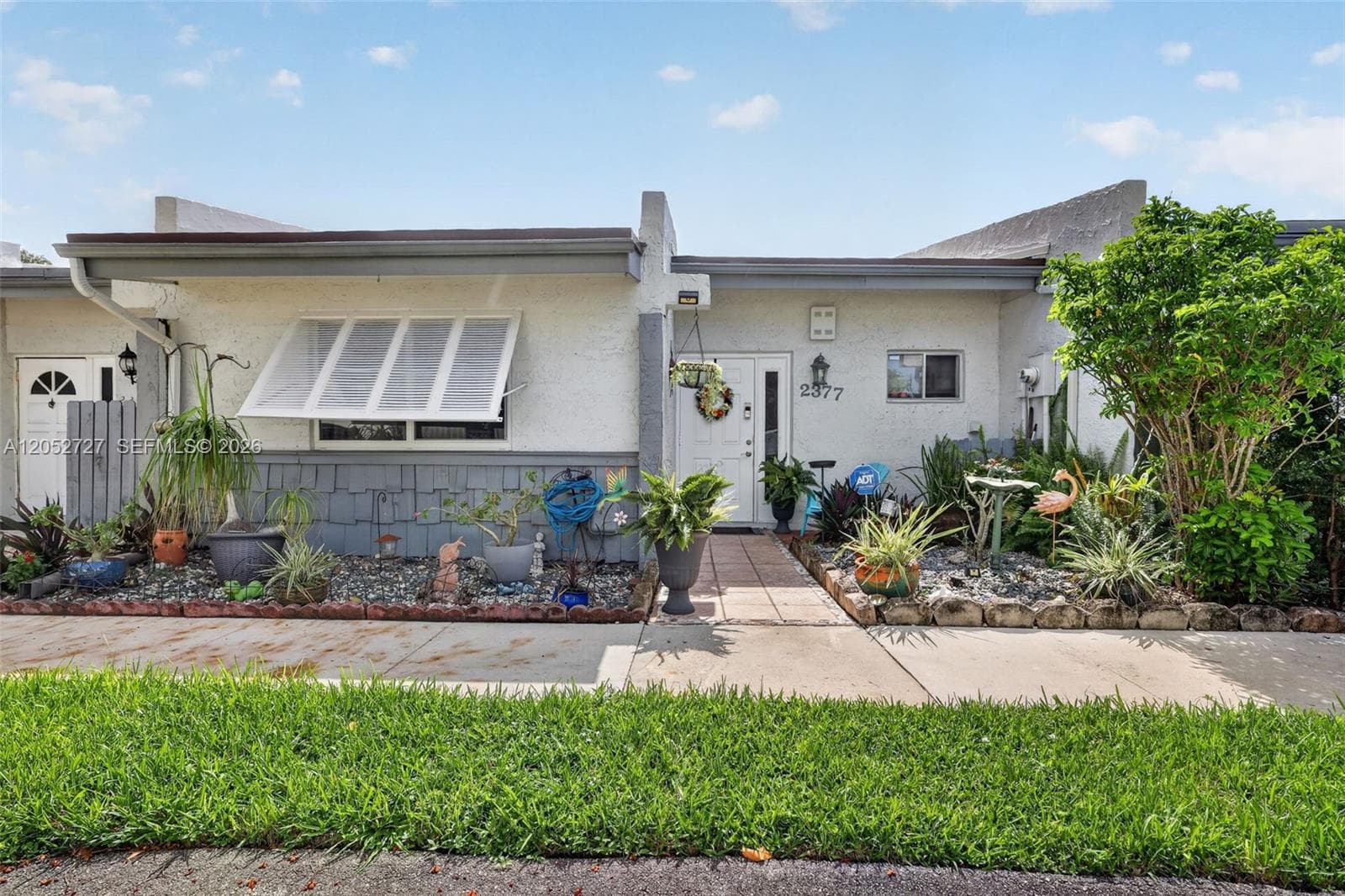2377 N 37th Ave, Hollywood, FL 33021