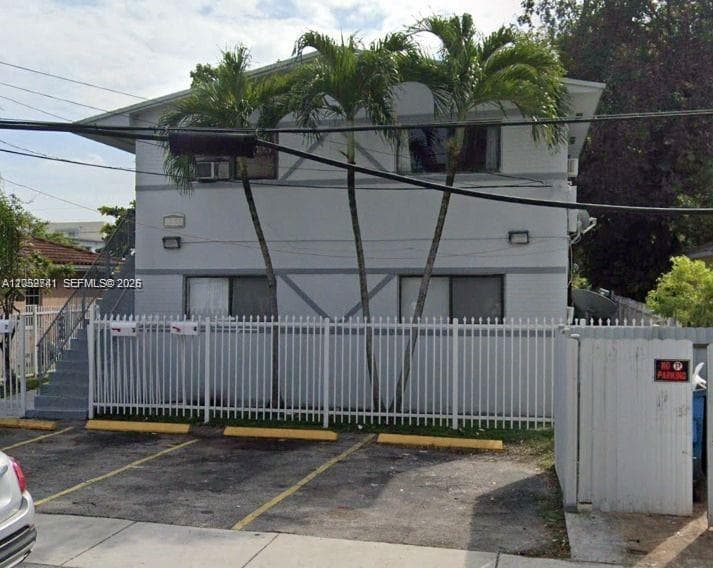 1286 NW 59th St, Miami, FL 33142