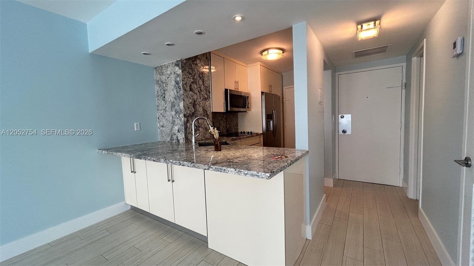 2899 Collins Ave # 724, Miami Beach, FL 33140 — zdjęcie 3