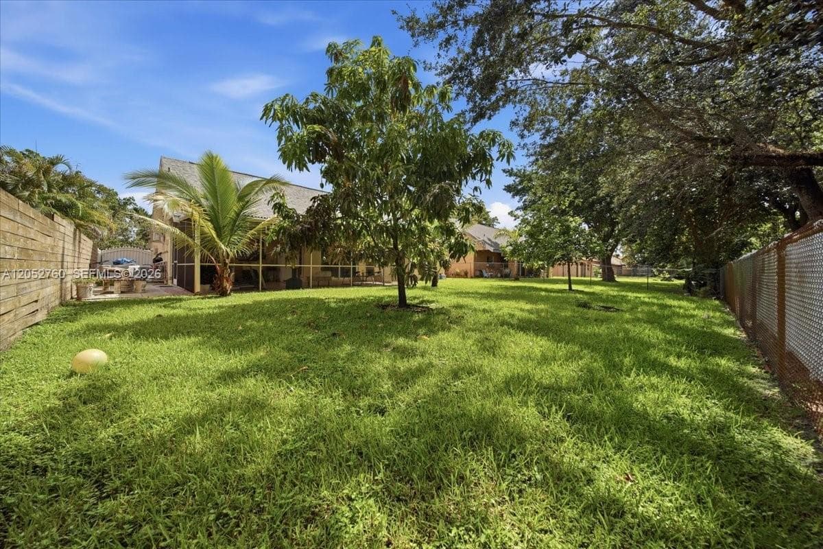 9050 Crescent Dr, Miramar, FL 33025 — zdjęcie 3