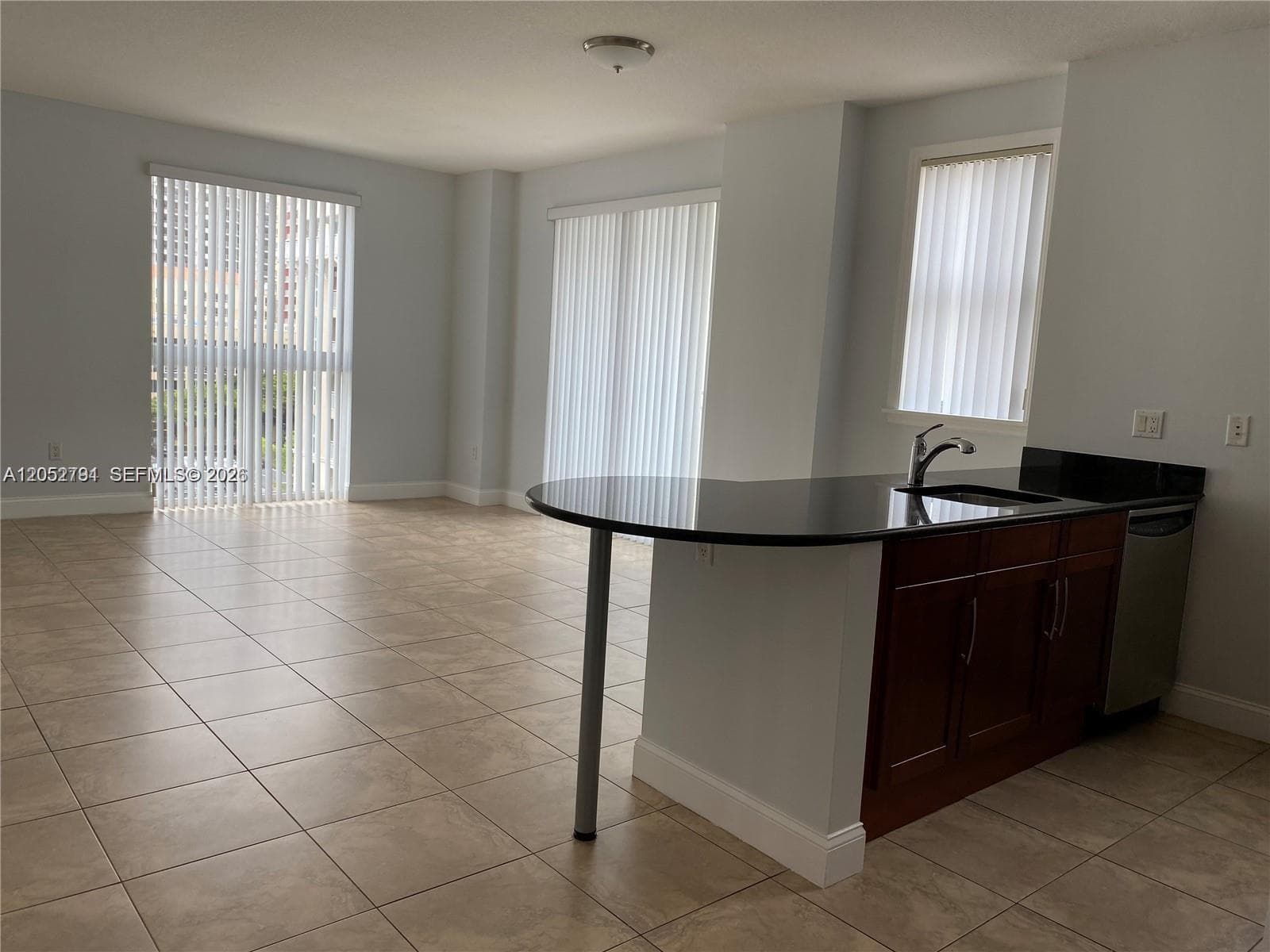 7280 SW 90th St # 501, Miami, FL 33156 — zdjęcie 2