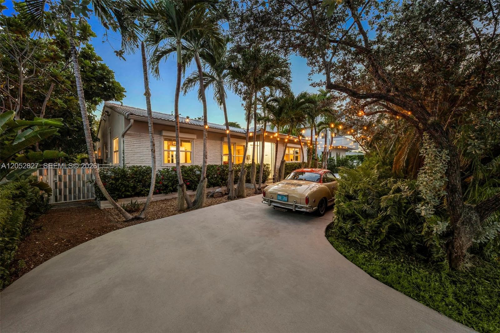9172 Carlyle Ave, Surfside, FL 33154 — zdjęcie 2