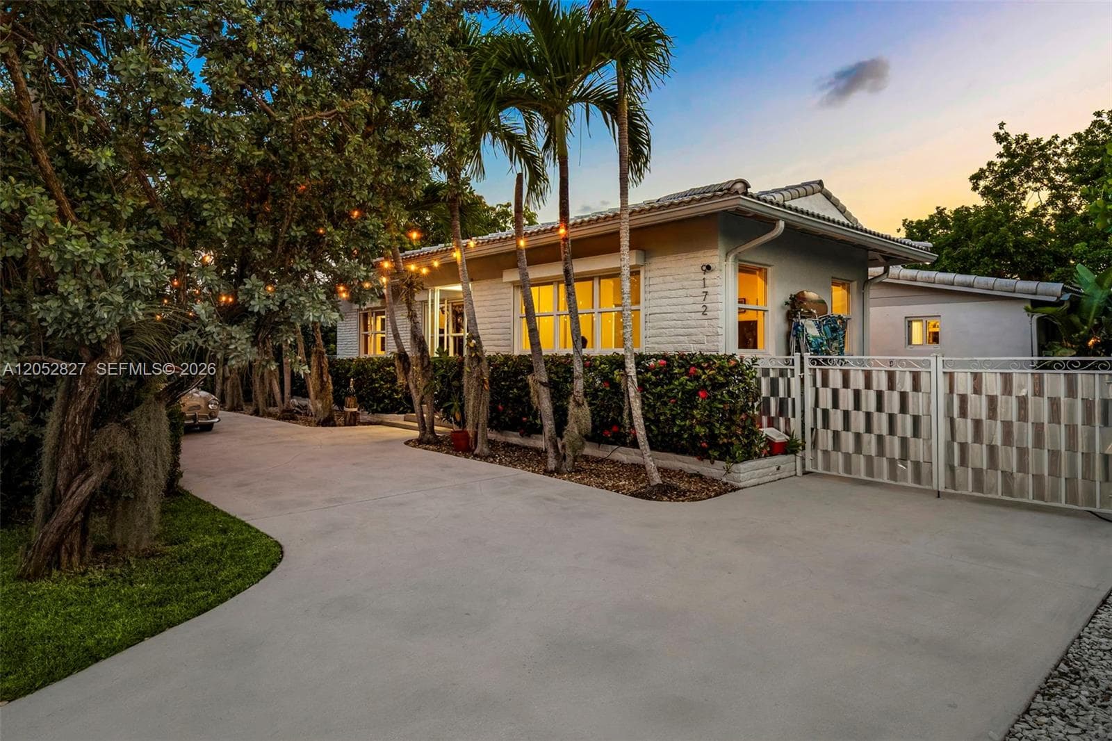 9172 Carlyle Ave, Surfside, FL 33154 — zdjęcie 3
