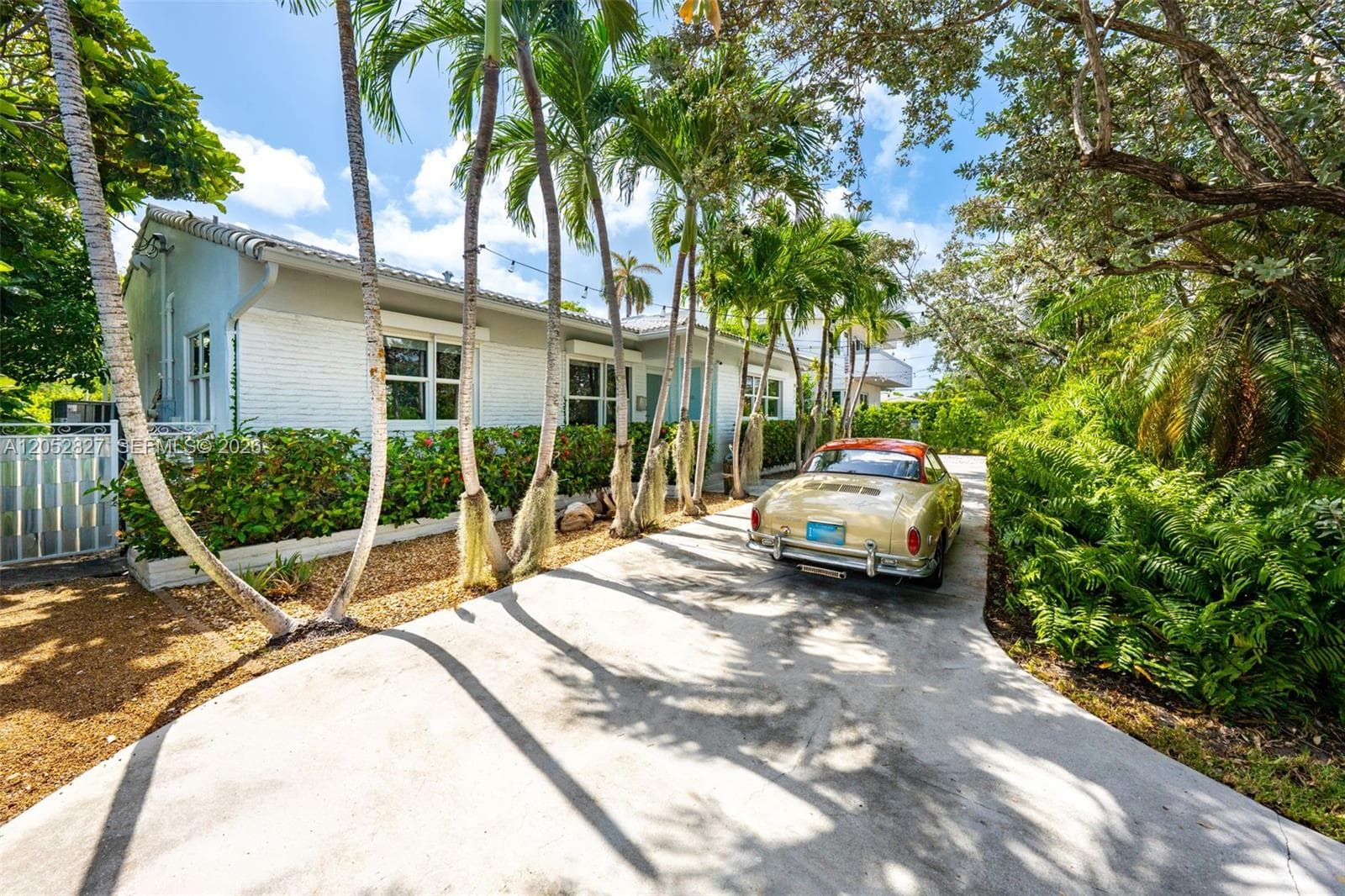 9172 Carlyle Ave, Surfside, FL 33154