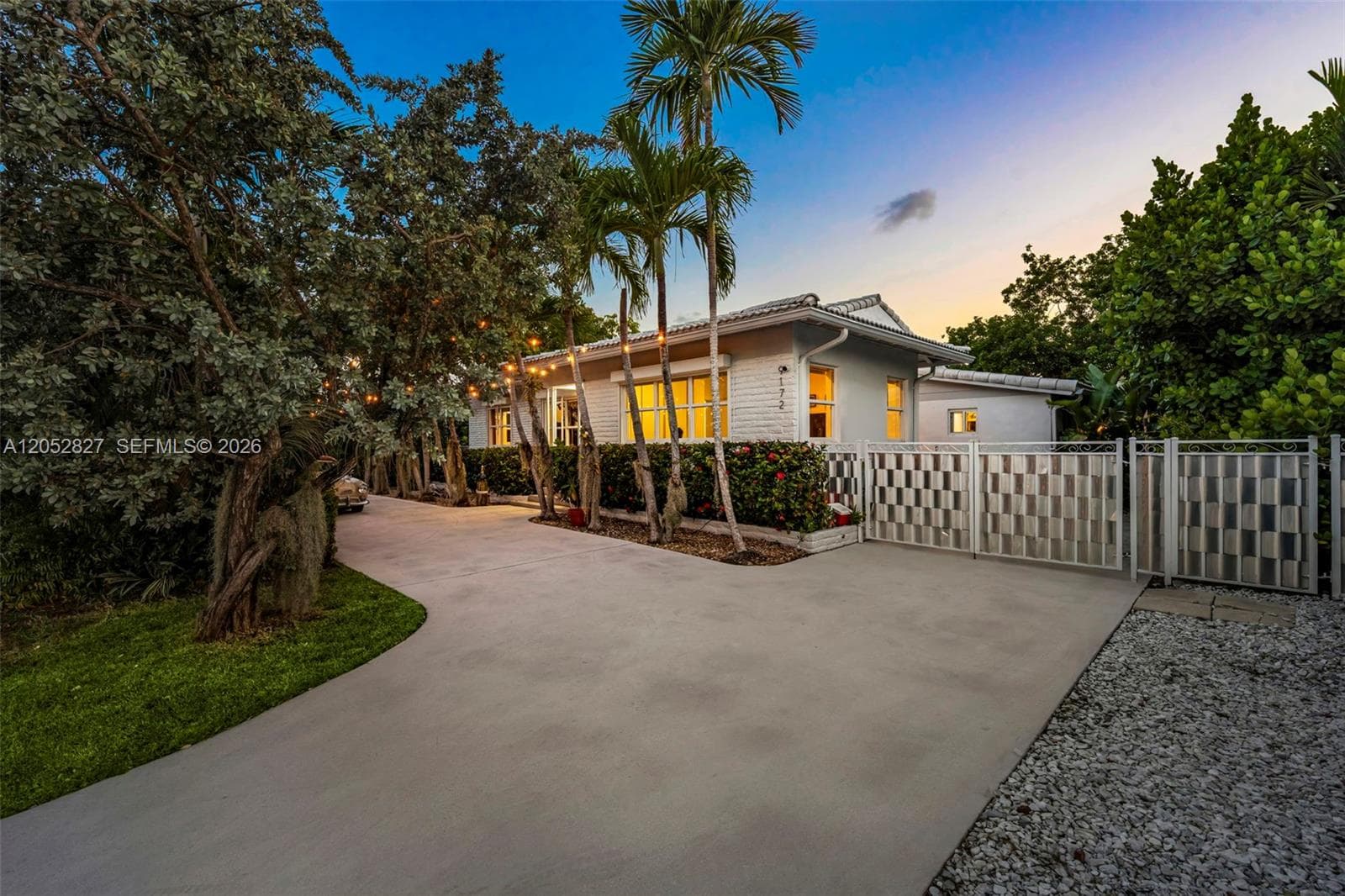 9172 Carlyle Ave, Surfside, FL 33154 — zdjęcie 4