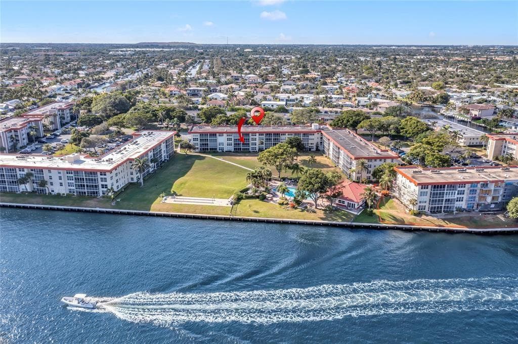 3150 NE 48th Court # 204, Lighthouse Point, FL 33064