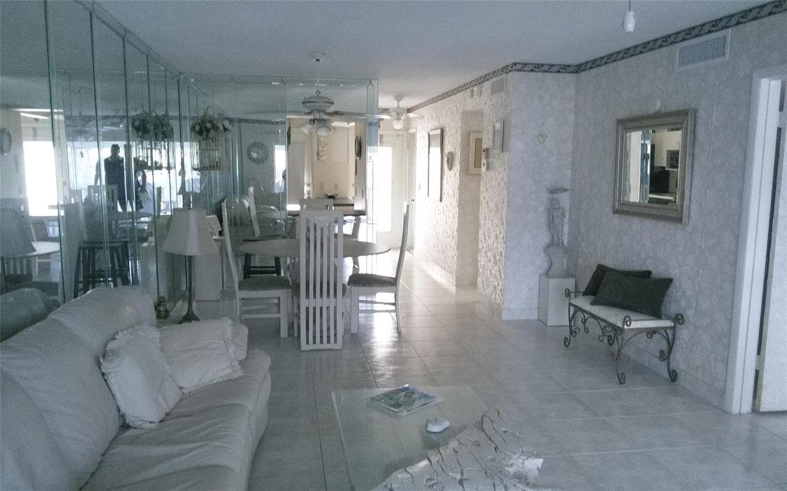 460 Paradise Isle Boulevard # 301, Hallandale Beach, FL 33009 — zdjęcie 5