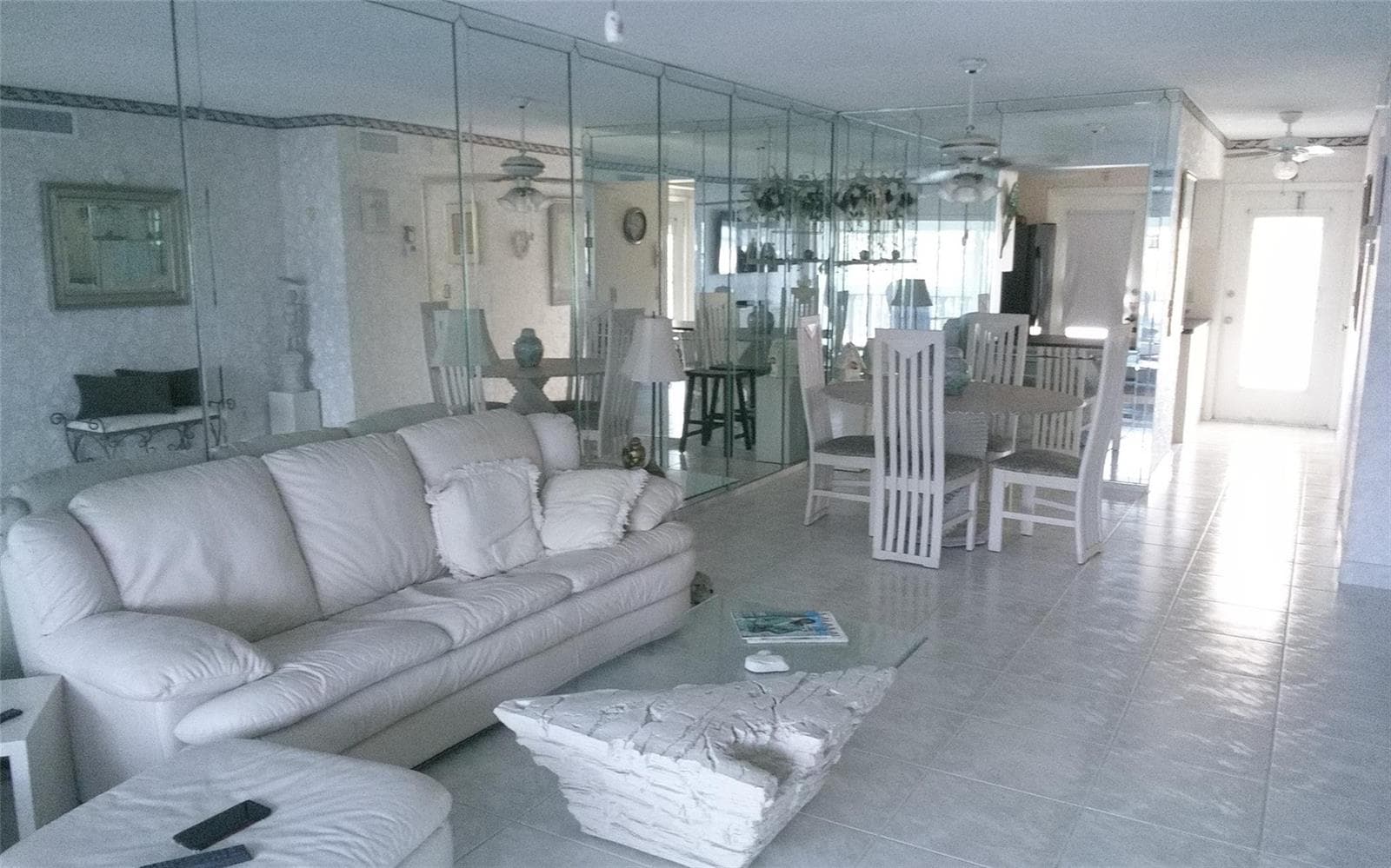 460 Paradise Isle Boulevard # 301, Hallandale Beach, FL 33009 — zdjęcie 4