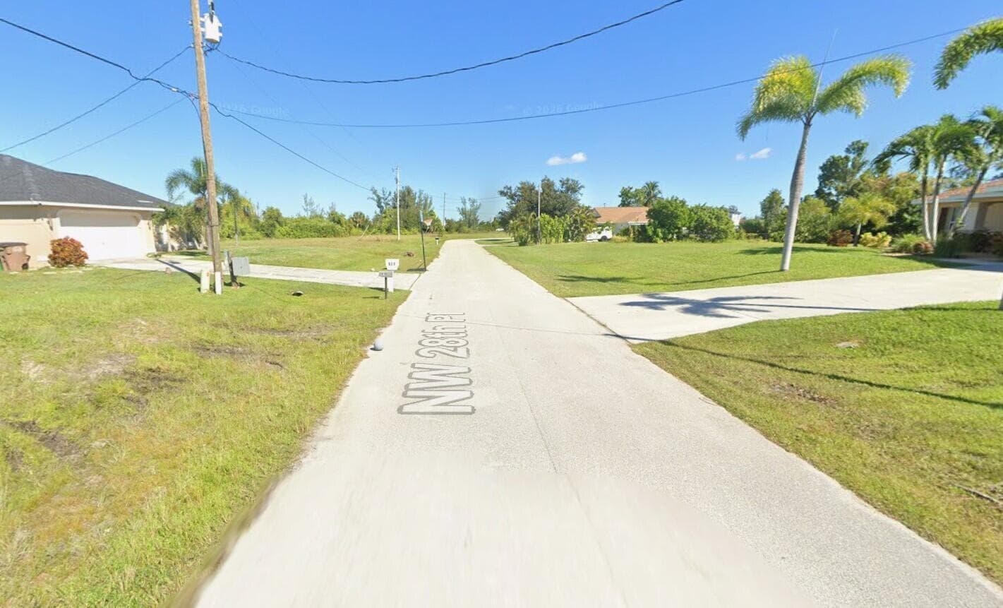 815 NW 28TH Place, Cape Coral, FL 33993 — zdjęcie 3