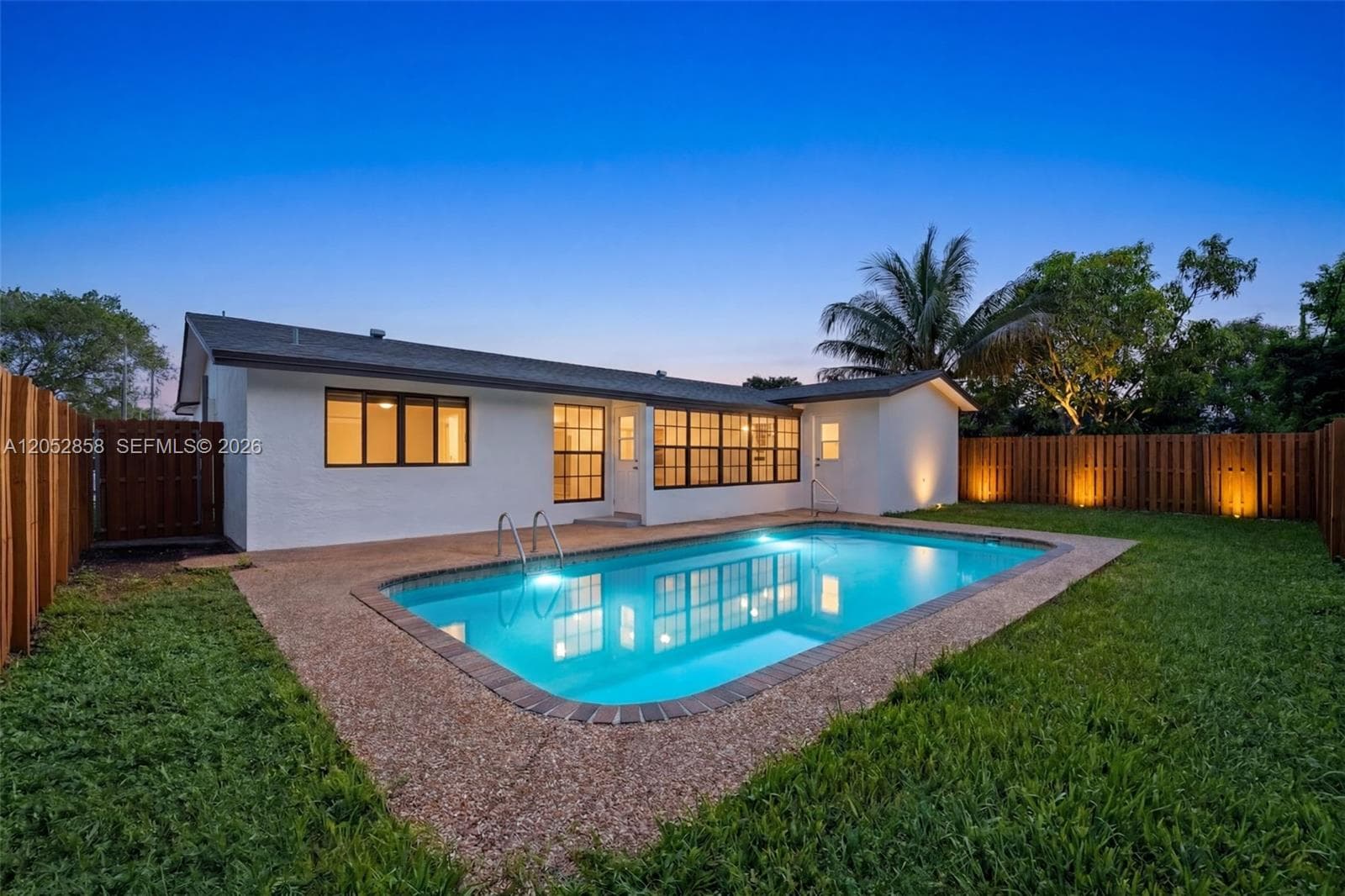 10171 NW 24th St, Sunrise, FL 33322 — zdjęcie 2
