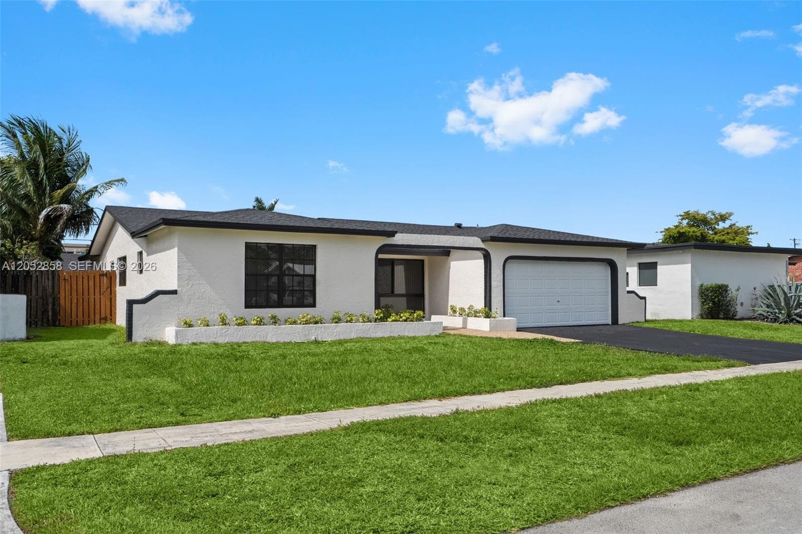10171 NW 24th St, Sunrise, FL 33322 — zdjęcie 3