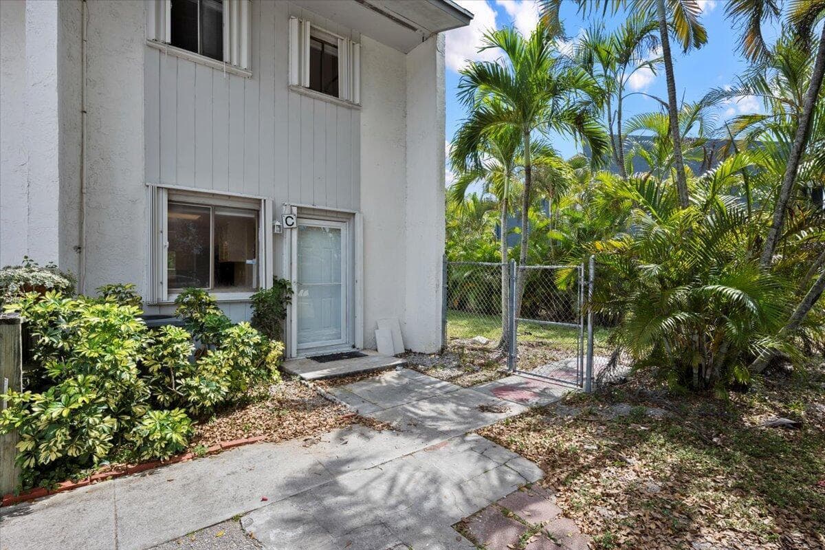 3666 PINEHURST Drive # C, Lake Worth, FL 33467 — zdjęcie 2