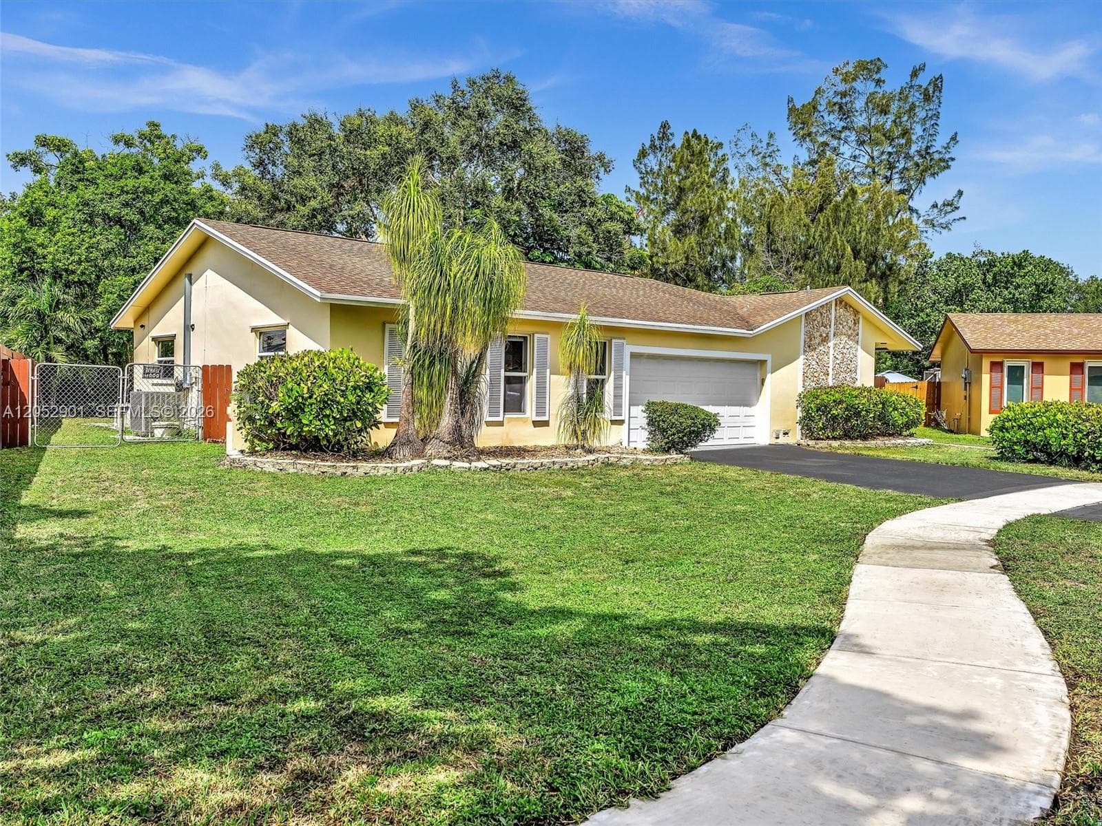 8754 SW 50th Pl, Cooper City, FL 33328
