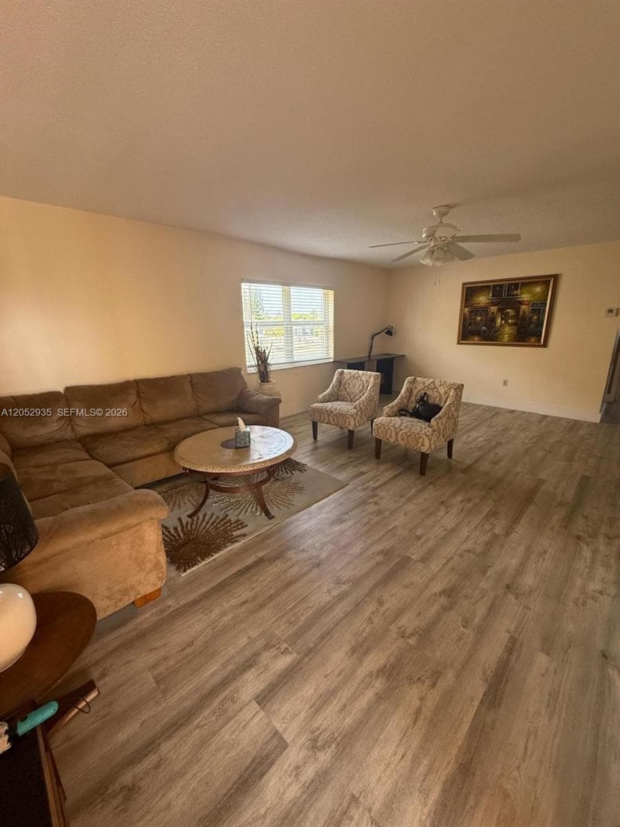 1747 Rodman St # 305, Hollywood, FL 33020 — zdjęcie 3
